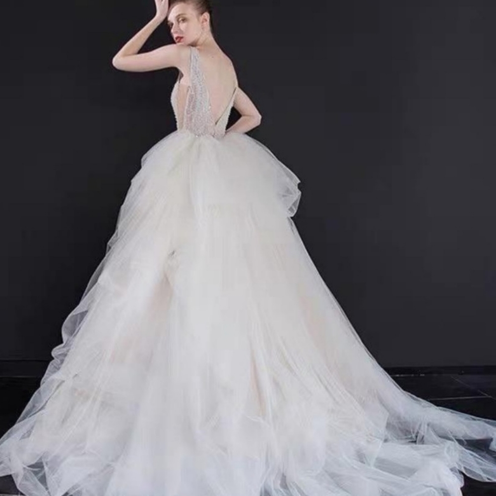 Sexy Luxury Wedding Dress Backless Sexy Pearl Beaded